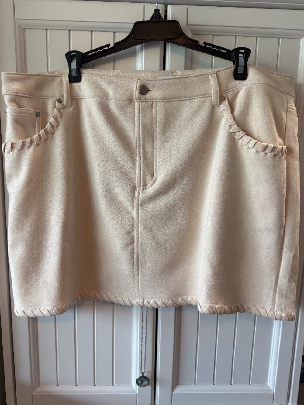 And Now This cream mini skirt Sz XXL NWT